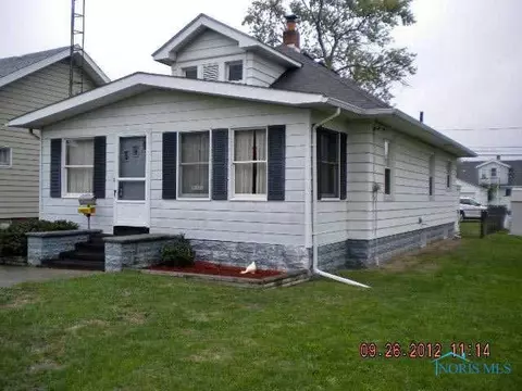 227 E Un, Walbridge, OH 43465 photo 3