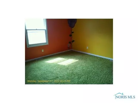 103 Oak Mdws, Bryan, OH 43506 photo 6