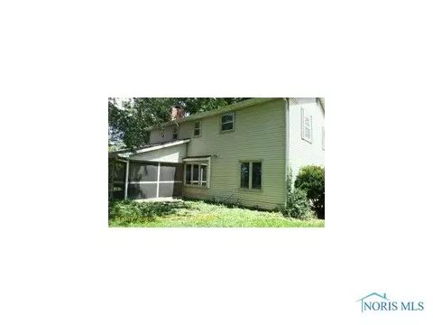 103 Oak Mdws, Bryan, OH 43506 photo 2