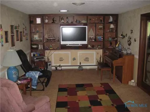 421 Rosemont Ave, Bryan, OH 43506 photo 9