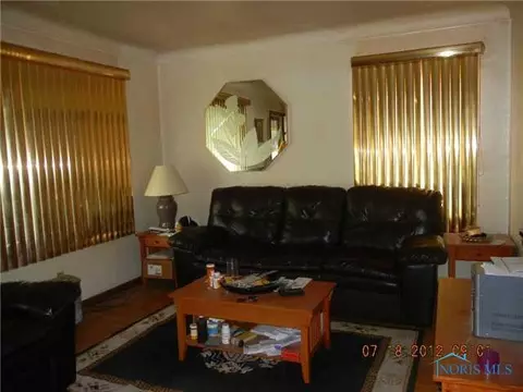2338 Hinde, Toledo, OH 43607 photo 2