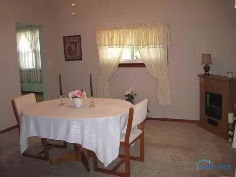 416 E High, Bryan, OH 43506 photo 4