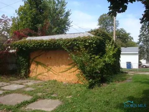 2001 Joffre St, Toledo, OH 43607 photo 17