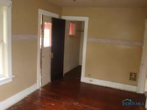 2001 Joffre St, Toledo, OH 43607 photo 14