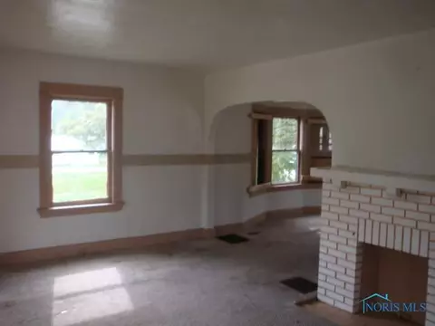 2001 Joffre St, Toledo, OH 43607 photo 3