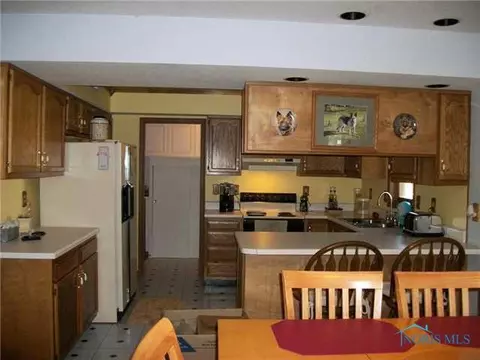 108 Avalon Dr, Bryan, OH 43506 photo 7