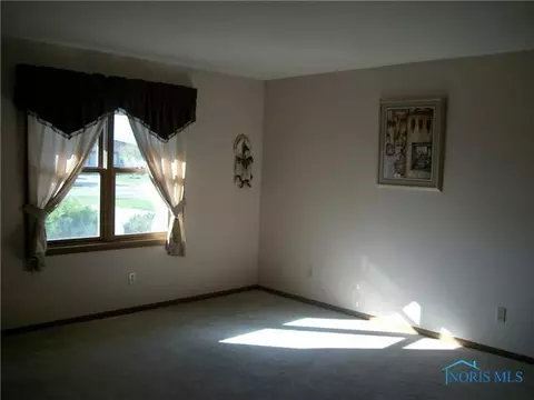 108 Avalon Dr, Bryan, OH 43506 photo 8