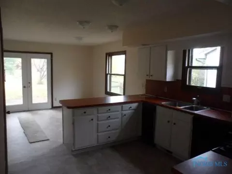 7040 Crosscreek, Maumee, OH 43537 photo 5