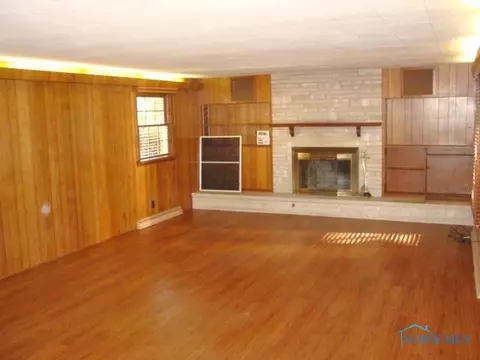 601 Circle Dr, Bryan, OH 43506 photo 2