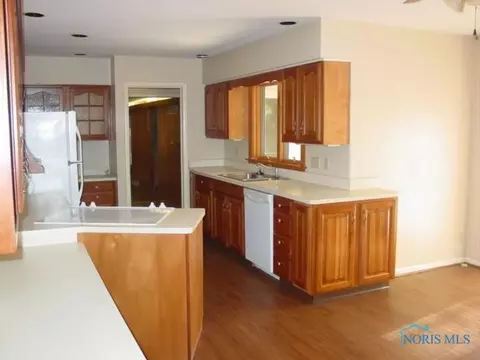 601 Circle Dr, Bryan, OH 43506 photo 4