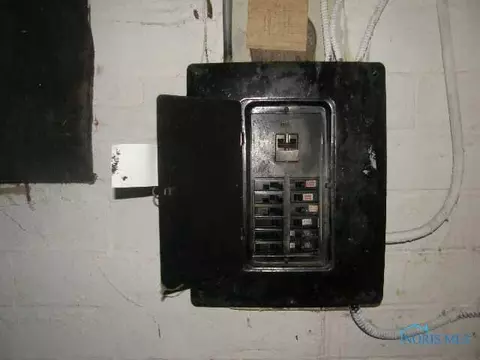 1402 Shenandoah Rd, Toledo, OH 43607 photo 18