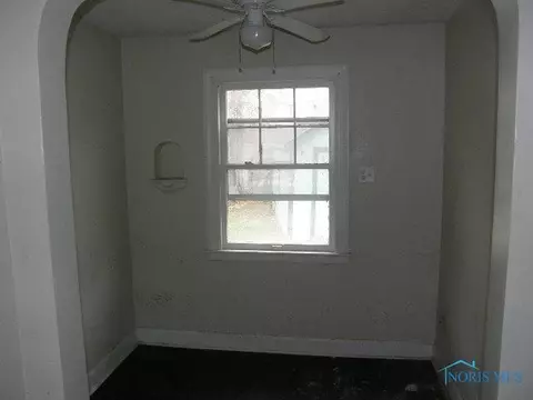 1402 Shenandoah Rd, Toledo, OH 43607 photo 9