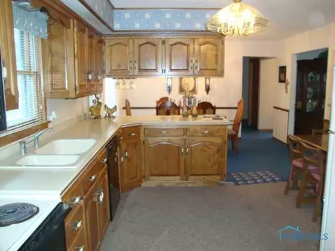 802 Walnut, Archbold, OH 43502 photo 9