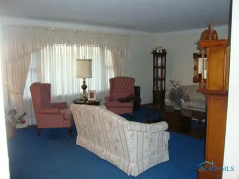 802 Walnut, Archbold, OH 43502 photo 6