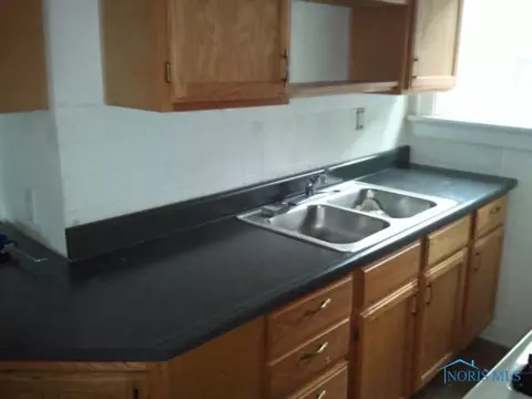 1424 Lawnview, Toledo, OH 43607 photo 4