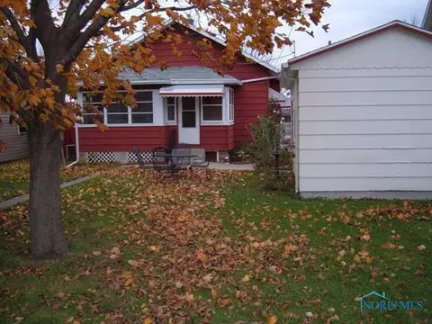 122 E William, Maumee, OH 43537 photo 3