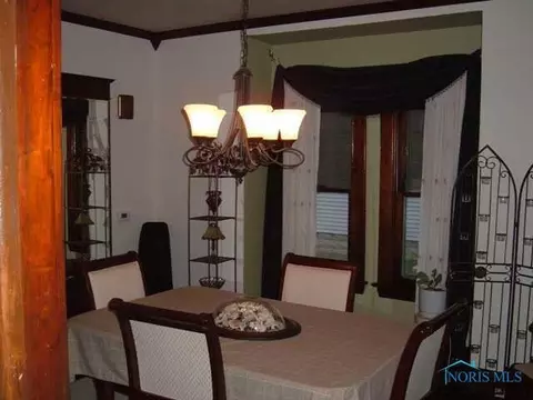 122 E William, Maumee, OH 43537 photo 7