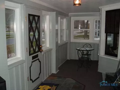 122 E William, Maumee, OH 43537 photo 15