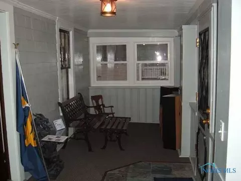 122 E William, Maumee, OH 43537 photo 16