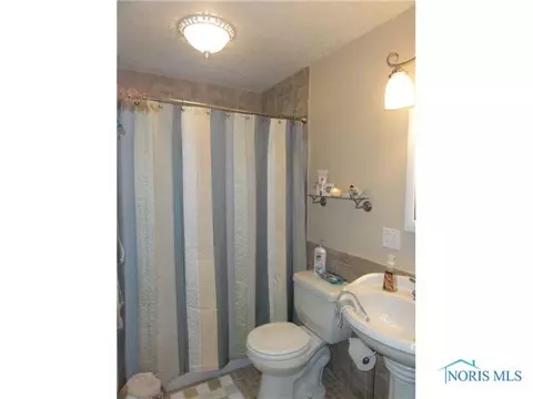 5453 Falla Ct, Toledo, OH 43613 photo 9
