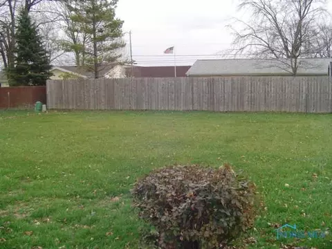 1102 Colonial Ln, Bryan, OH 43506 photo 10