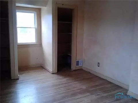 1205 Searles, Toledo, OH 43607 photo 5