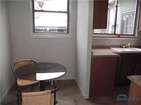 2032 Parkside, Toledo, OH 43607 photo 6