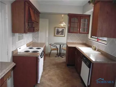 2032 Parkside, Toledo, OH 43607 photo 5