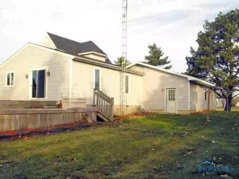 16842 Co Rd 16, Lyons, OH 43533 photo 4