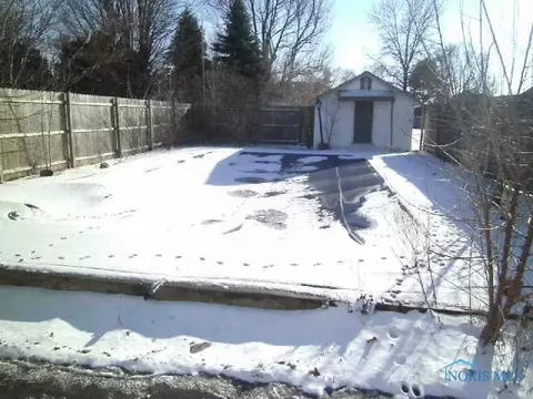 325 E Barnes, Napoleon, OH 43545 photo 11