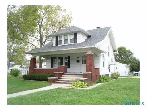 233 E Un, Walbridge, OH 43465 photo 1