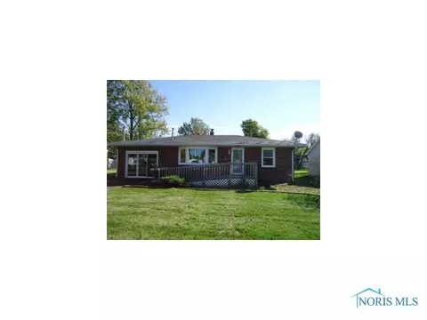333 E Main, Oak Harbor, OH 43449 photo 1