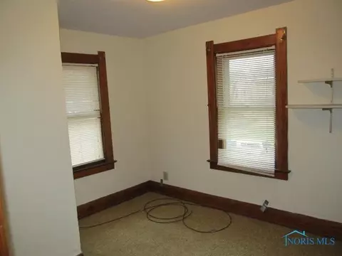 2102 Perth, Toledo, OH 43607 photo 9