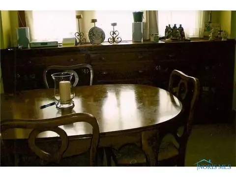 3249 Maple, Toledo, OH 43608 photo 2