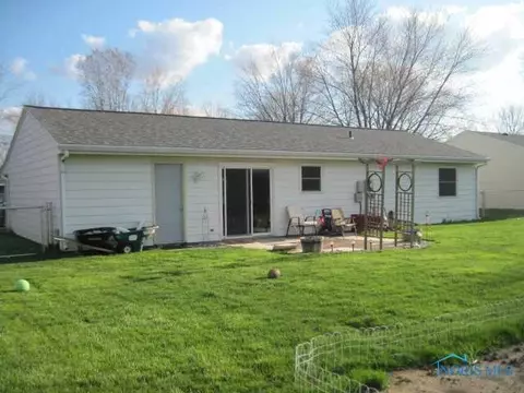 1109 Colonial, Bryan, OH 43506 photo 14