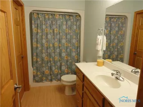 716 Greenview, Delta, OH 43515 photo 12