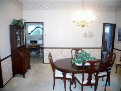 521 E Fourth St, Ottawa, OH 45875 photo 6