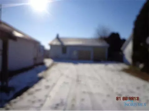 8620 Cedar Pt, Oregon, OH 43616 photo 3