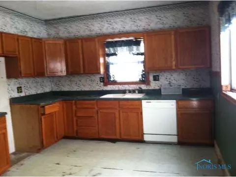 941 E Second, Ottawa, OH 45875 photo 4
