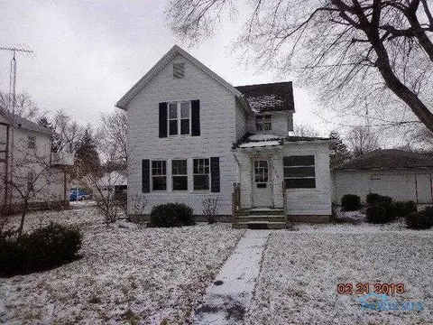 130 N Second, Waterville, OH 43566 photo 2