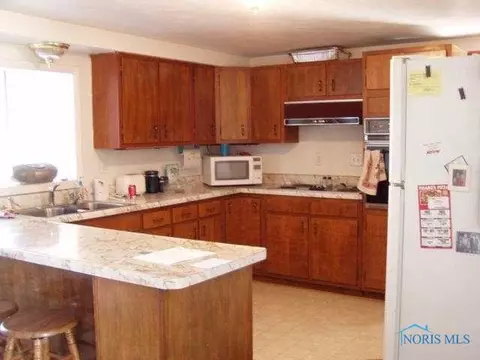 5215 Mulligans Blf, Ney, OH 43549 photo 2
