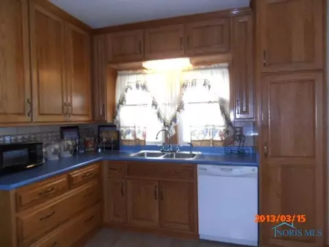 322 E Mulberry St, Bryan, OH 43506 photo 4