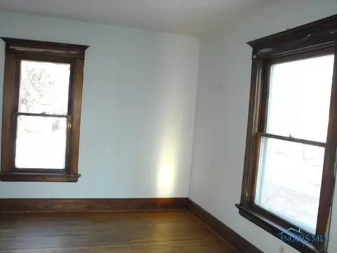 2915 E St, Toledo, OH 43608 photo 5