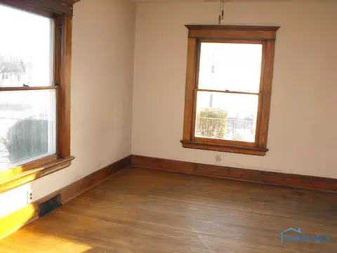 2915 E St, Toledo, OH 43608 photo 6