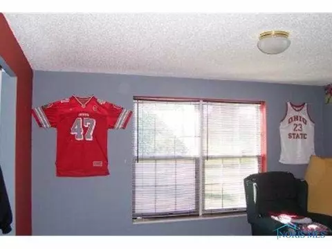 111 Leigh, West Unity, OH 43570 photo 9