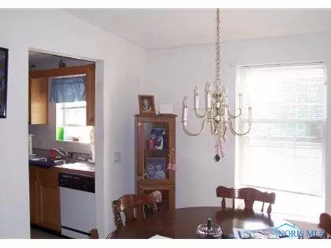 111 Leigh, West Unity, OH 43570 photo 5