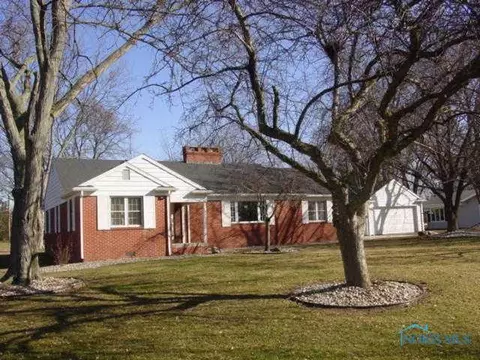 604 Circle Dr, Bryan, OH 43506 photo 1