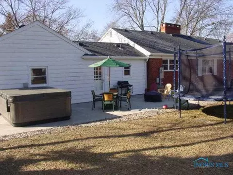 604 Circle Dr, Bryan, OH 43506 photo 14