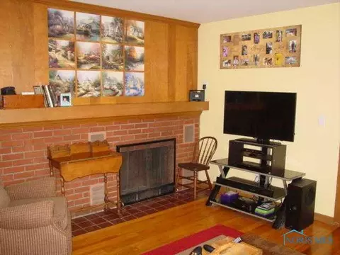 604 Circle Dr, Bryan, OH 43506 photo 6