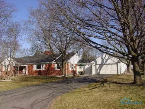 604 Circle Dr, Bryan, OH 43506 photo 13